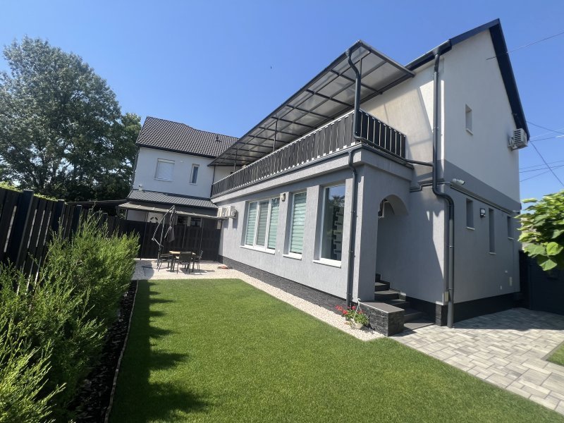 MAKÓ, CSOKONAI UTCA - 142 m2 - Családi ház