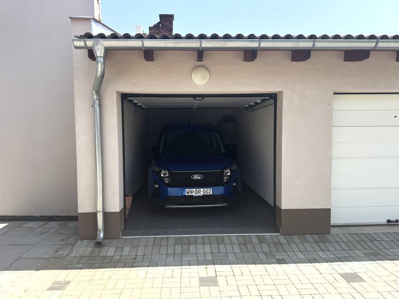 SZEGED, POZSONYI I. U. GARÁZS - 17 m2 - Garázs
