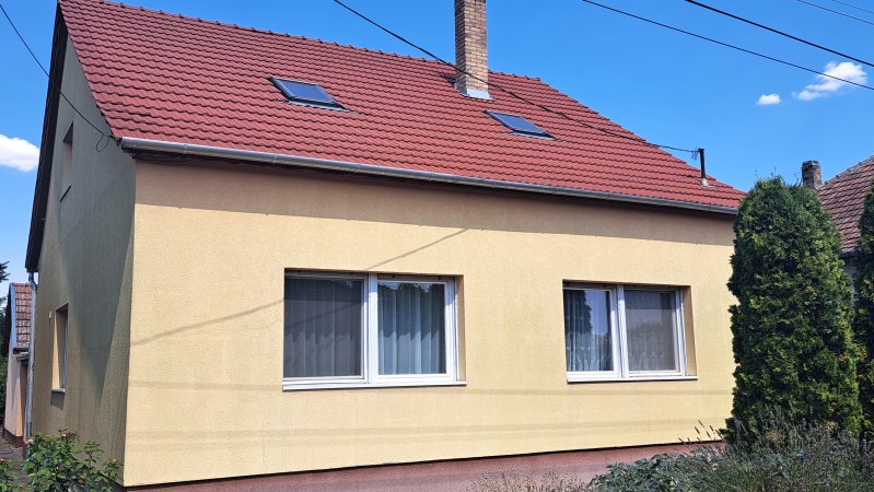 SZŐREG, KRISTÁLY U. CSALÁDI HÁZ - 181 m2 - Családi ház
